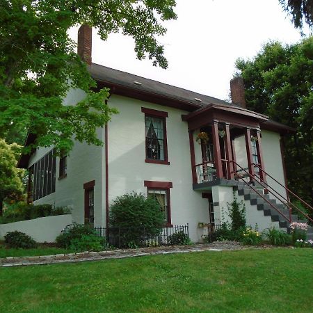 The Pines Of Dresden Bed & Breakfast Dış mekan fotoğraf