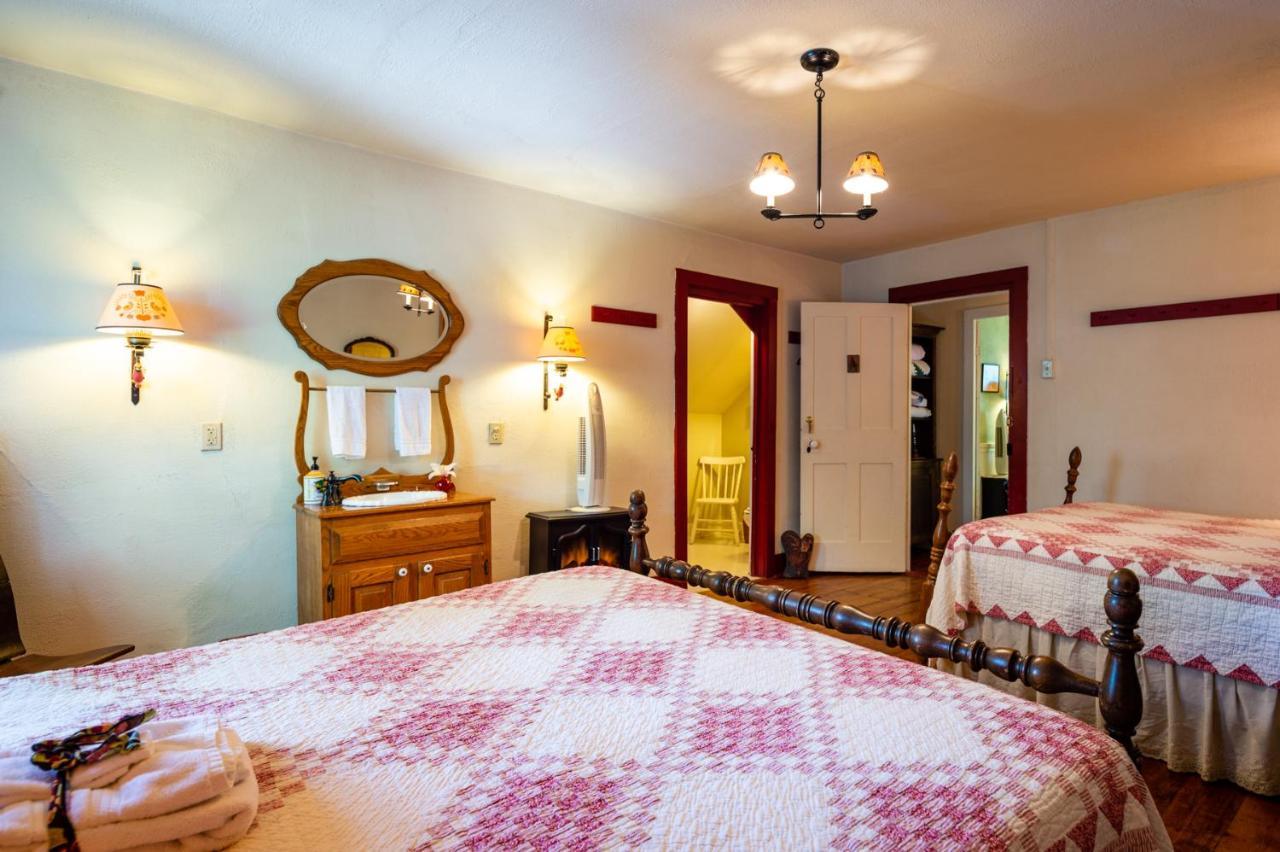 The Pines Of Dresden Bed & Breakfast Dış mekan fotoğraf