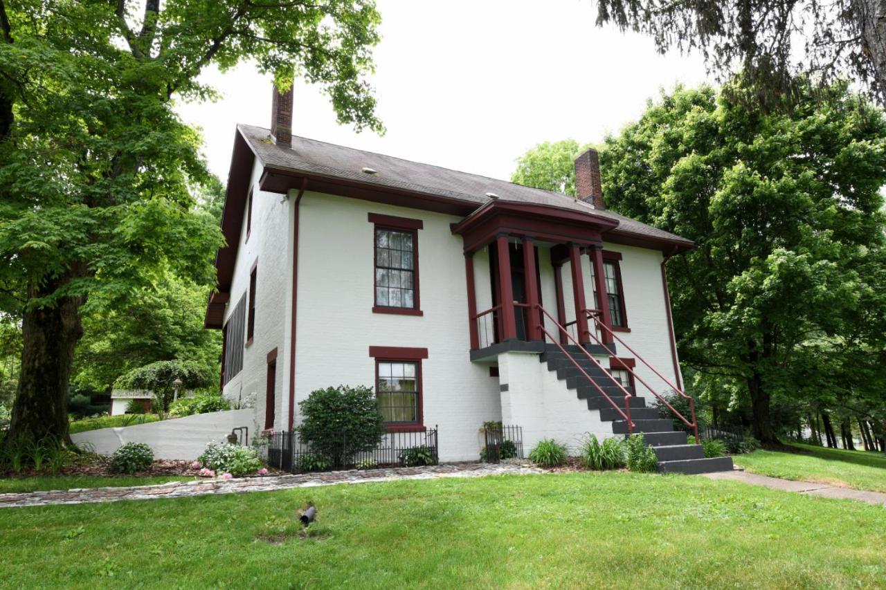 The Pines Of Dresden Bed & Breakfast Dış mekan fotoğraf